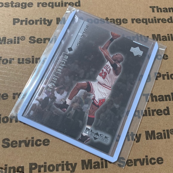 Michael Jordan ‘99 Upper Deck Black Diamond Card - Picture 3 of 6